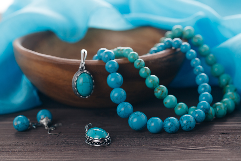 一番人気は、深いブルーが鮮やかなコッパーターコイズ